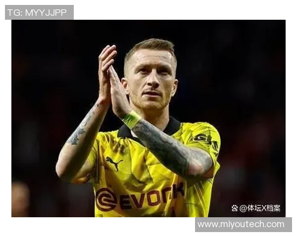 几乎无伤病困扰的足球巨星们：他们如何保持身体健康与竞技状态