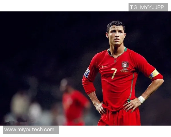 足坛巨星正式宣布离职震惊球迷未来动向成最大关注焦点